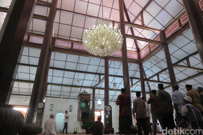Masjid Agung Banten yang bersejarah di Banten Lama