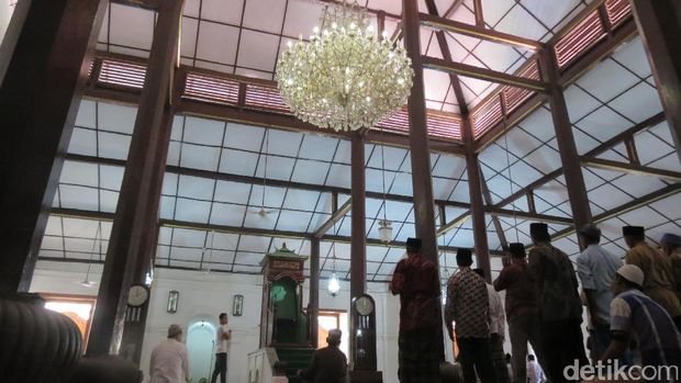 Interior Masjid Agung Banten (Fitraya/detikTravel)