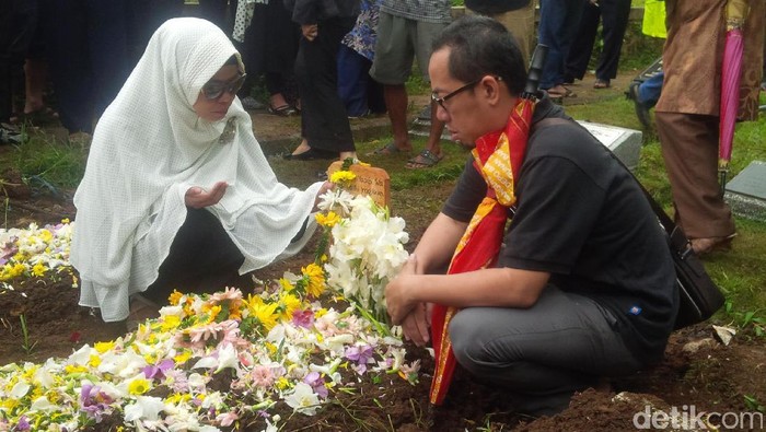 Pasutri Asal Bandung Meninggal Akibat Kebakaran KM Zahro