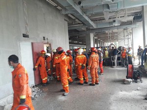 Ini Kendala Proses Evakuasi Pekerja Jatuh di Apartemen Kamala