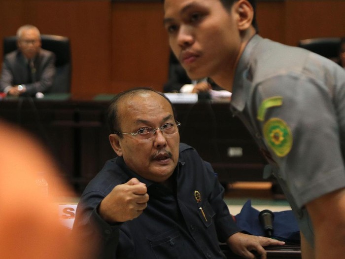 Sidang Etik Hakim Terduga Suap Rp 1 M, Napitupulu Dicecar Gaji Rp 50 Juta