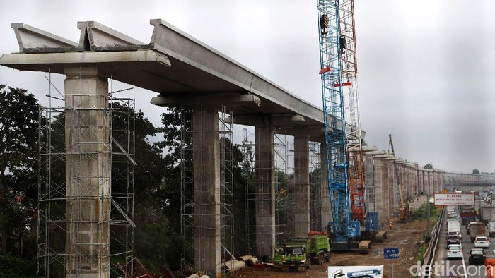 Jokowi Tetapkan Skema Pendanaan LRT Jabodebek