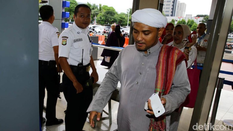 Merasa Dibohongi Yusril Bertubi-tubi, Novel Bamukmin akan Mundur dari PBB Merasa Dibohongi Yusril Bertubi-tubi, Novel Bamukmin akan Mundur dari PBB