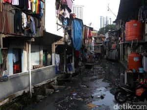 Pemerintah Tekan Angka Kemiskinan Turun Jadi 9,5%