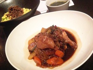 Rock: Sajikan Ayam dan Nasi Korea yang Enak dan Mantap