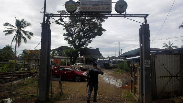 21 Napi Filipina yang Kabur Telah Ditangkap, 100-an Masih Buron