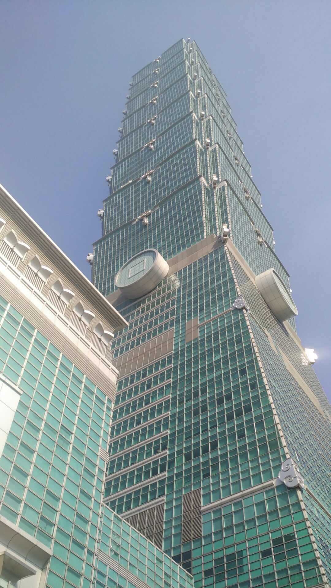 Mall mewah di Kota Taipei, Taiwan