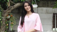 Nah ini, Ryana sudah berubah. Tak lagi syuting. Foto: Ismail/detikHOT
