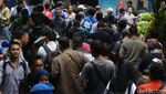 Antrean Pengurusan STNK dan BPKB di Polda Metro Membludak