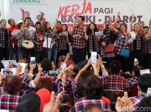 Oppie Andaresta Ramaikan Rumah Lembang