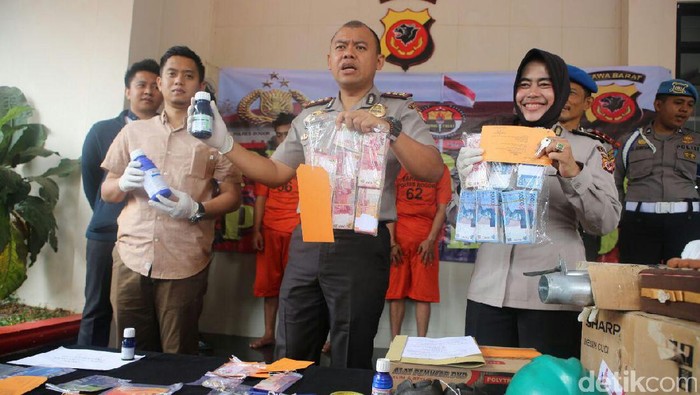 Polres Bogor Bekuk Perampok Truk Muatan Pestisida Senilai Rp 3,8 M