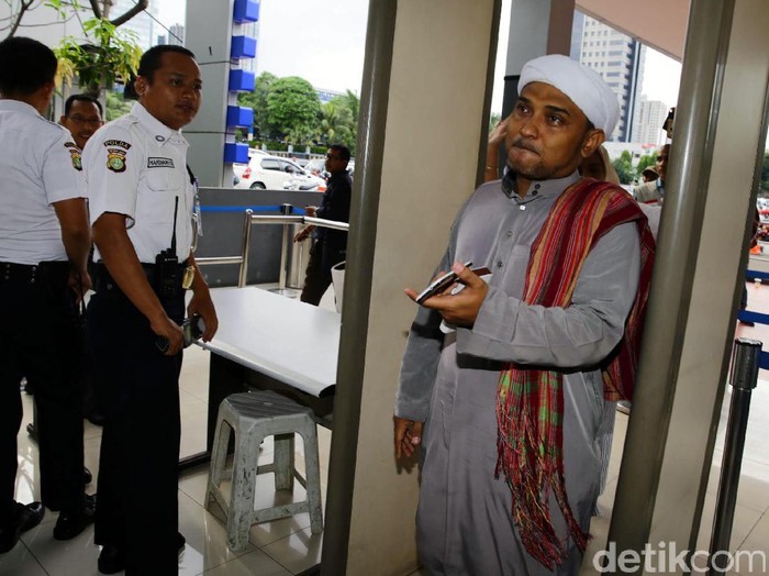 Habib Novel: Saya Tak Ketik Fitsa Hats, Malah Saya yang Di-bully
