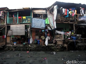 Jurus Jokowi Pangkas Tingkat Kemiskinan di RI