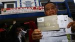 Antrean Pengurusan STNK dan BPKB di Polda Metro Membludak