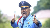 Pada film bergenre komedi tersebut kita diajak bernostalgia dengan film-film Warkop.