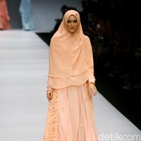 Koleksi terbaru Si.Se.Sa bertajuk Pret-a-PorTea di Jakarta Fashion Week 2017. Senayan City. Jakarta. [Foto: Mohammad Abduh/Wolipop]