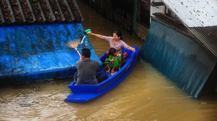 6 Orang Tewas Akibat Banjir di Thailand