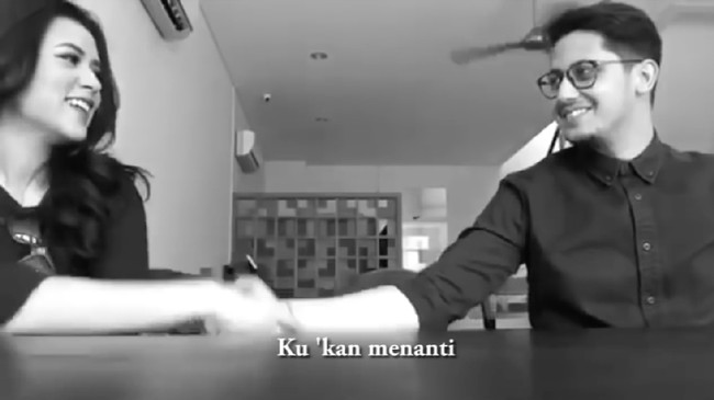 Ini Potongan Gambar Video Usai di Sini Raisa dan Keenan yang Bikin Baper Ini Potongan Gambar Video Usai di Sini Raisa dan Keenan yang Bikin Baper