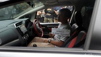 Dalam prarekonstruksi ini para korban diperankan pemeran pengganti dari pihak kepolisian.