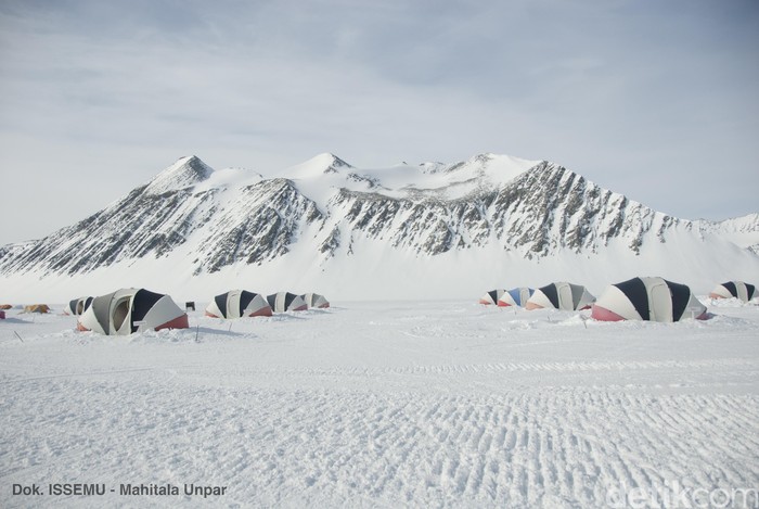 Ekspedisi Mahitala ke Vinson Massif, Antartika.