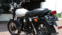 Kennard sempat menyebut nama seperti Pamungkas Sujatmiko (Micho Custom) dari Yogyakarta yang akan diajak kerja sama.