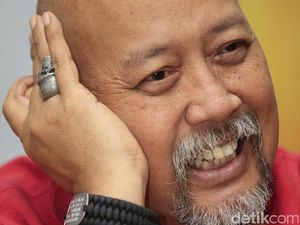 Lagi Senang Pakai Cincin Tengkorak, Indro Warkop Selalu Teringat Kematian