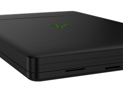 Sensasi Tiga Layar 4K Laptop Gaming Razer