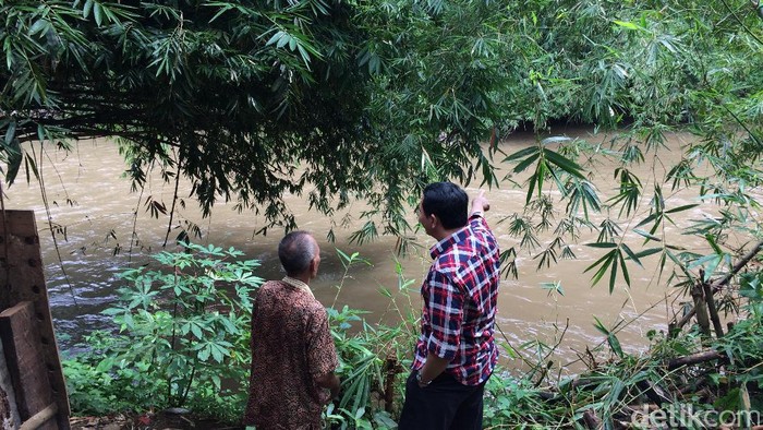 Ahok Blusukan di Wilayah Banjir, Warga Minta Tak Digusur