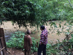 Ahok Blusukan di Wilayah Banjir, Warga Minta Tak Digusur