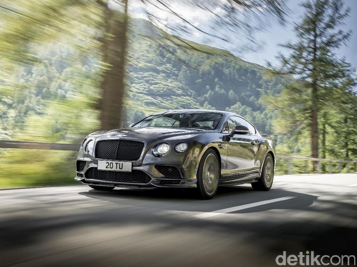 Bentley Produksi Mobil Mewah 4 Kursi Paling Cepat di Dunia