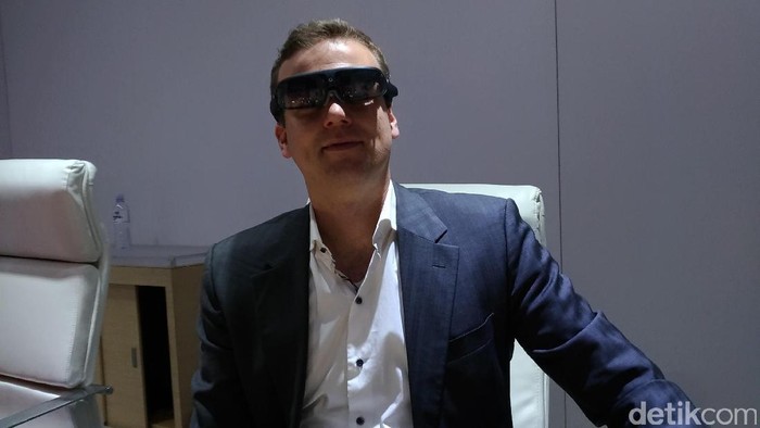 Virtual Reality akan Menjamur Seperti Smartphone