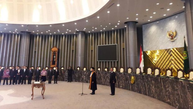 MA Lantik Dua Deputi Gubernur Bank Indonesia