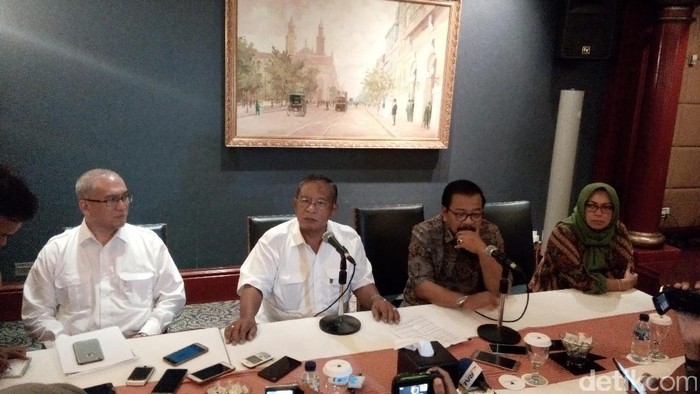 Darmin: Harga Cabai Naik Karena Terlalu Banyak Hujan