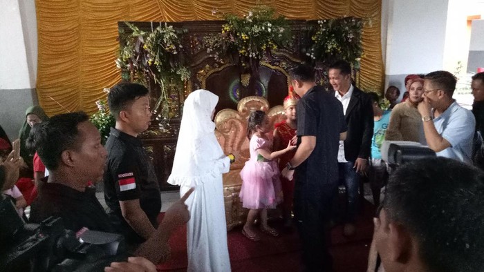 Agus Yudhoyono Hadiri Khitanan Bocah yang Mengidolakannya
