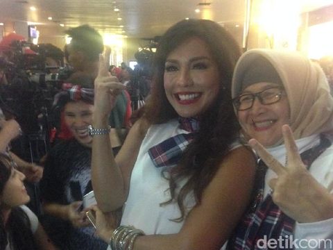 Lidya Kandou Hingga Roy Marten Hadiri Flash Mob Relawan Ahok-Djarot