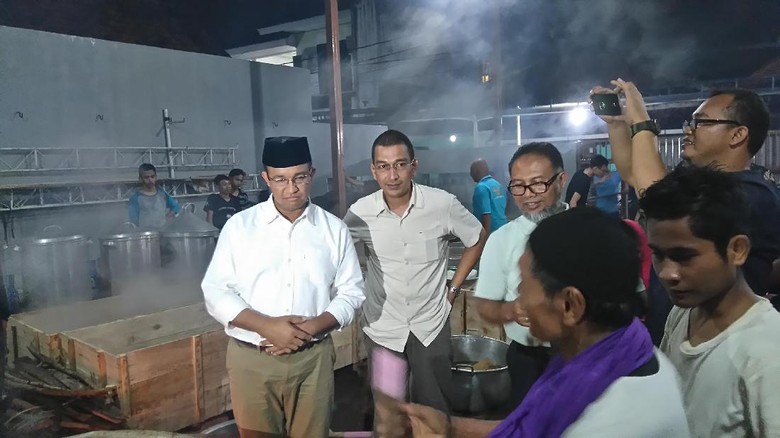 Ditemani BW, Anies Berkunjung ke Rumah Habib Luthfi di 