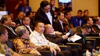 Selain itu, kongres juga memutuskan untuk mengampuni tujuh orang mantan pengurusnya yang terhukum. Mereka adalah Djohar Arifin, Bob Hippy, Sihar Sitorus, Tuty Dau, Mawardi Nurdin, Widodo Santoso, dan Farid Rahman.