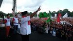 Hadiri Rapat Umum, Rano-Embay Disambut Meriah