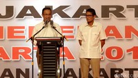 Pasangan cagub DKI nomor urut 3, Anies Baswedan dan Sandiaga Uno, turut hadir di acara tersebut.