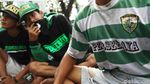 Massa Bonek Padati Gor Pajajaran