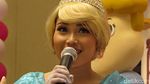 Ayu Ting Ting Nyawer di HUT Bilqis