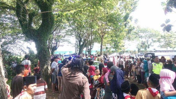 Jokowi Peringati Maulid Nabi di Pekalongan