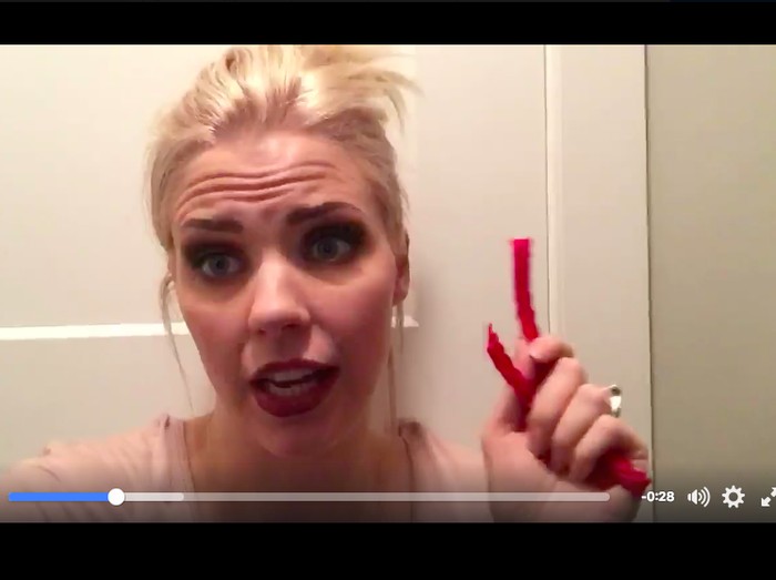 Ngumpet di Pantry, Cara Ibu Ini Menghilang Sejenak dari Anaknya