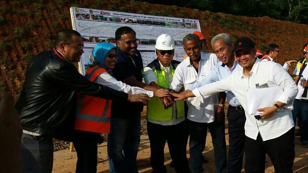 Menteri Basuki Targetkan Jalan Tol Hingga Semarang Bisa Fungsional Dilewati Pemudik Tahun Ini