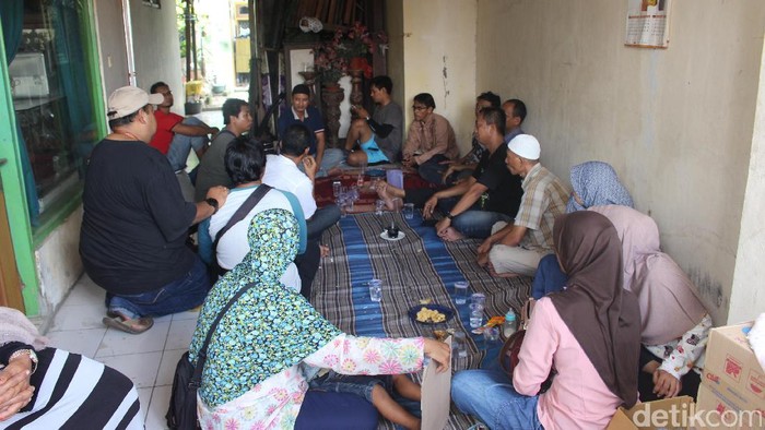 Kepedihan Orang Tua Bonek yang Tewas Akibat Miras Oplosan