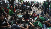 Beberapa dari mereka bahkan sudah tiba sejak Sabtu kemarin.
