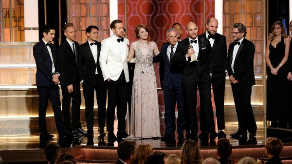 La La Land Sikat Habis Piala di Golden Globe 2017