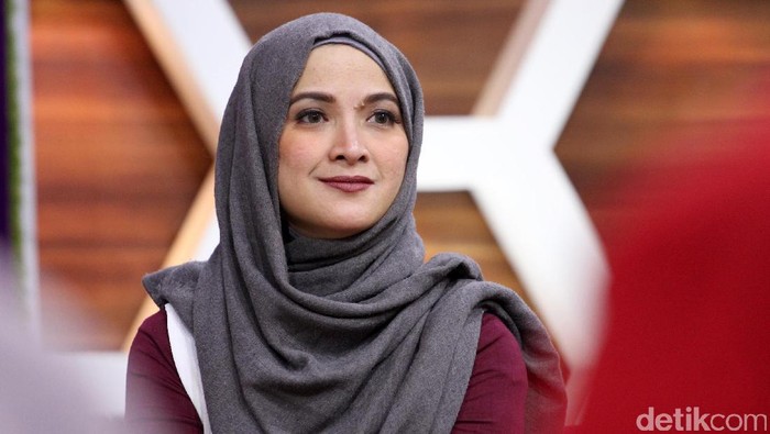 Andhara Early saat ditemui di Studio Trans TV.