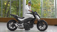 Motor ini bisa meregang sendiri bodinya, seperti orang yang sedang melakukan pemanasan sebelum berolahraga. Foto: Honda