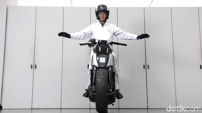 Motor Honda Ini Bisa Mengikuti Anda Seperti Anak Kucing